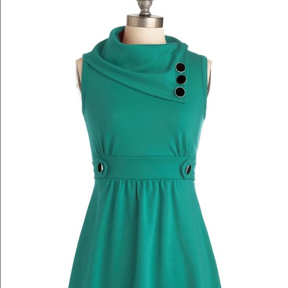 Coach Tour Dress in Spearmint