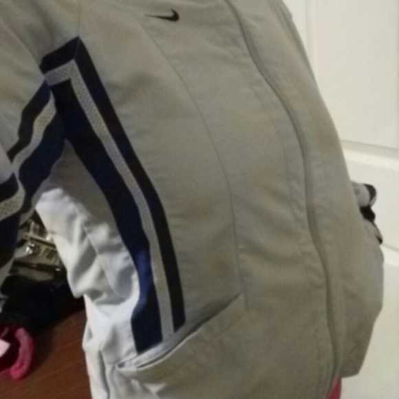 Nike Running Jacket - Picture 4 of 4