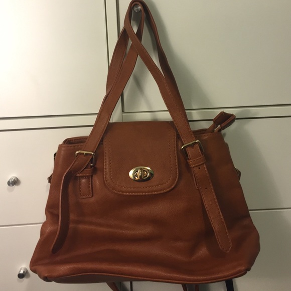 Multi strap shoulder bag