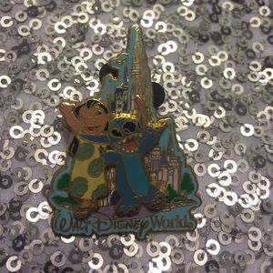 DISNEY PIN