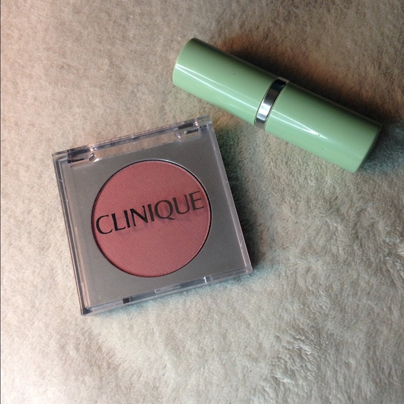 CLINIQUE Soft-pressed powder blusher and Lipstick - Picture 1 of 4