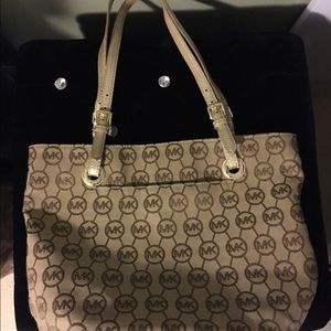 Michael Kors medium purse