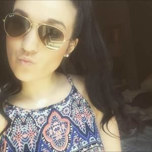 Meet your Posher, Michaela