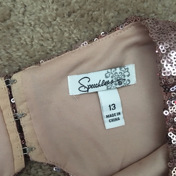 Dress - Picture 3 of 4