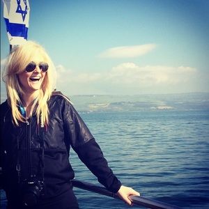 Meet your Posher, Angela