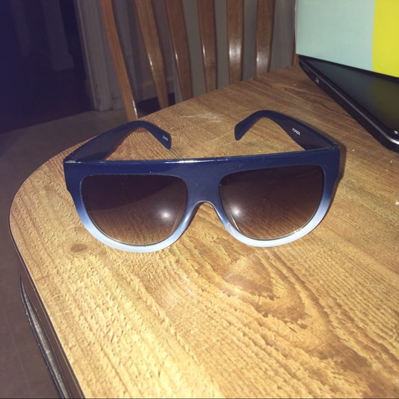 Fashion Flat top sunglasses dark blue to white