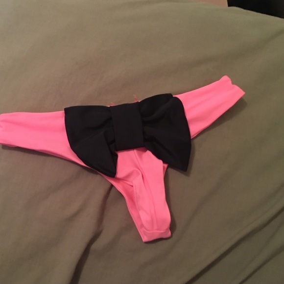 Lolli bow back bottoms