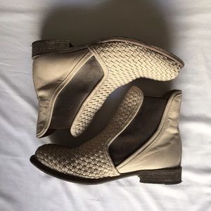 Free People xFaryl Robin Panama Woven Chelsea Boot