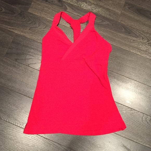 Lululemon deep V tank. Red size 8.
