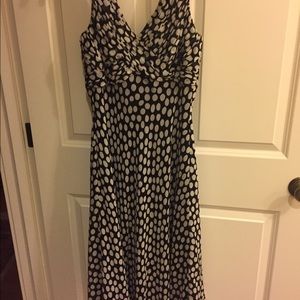 Gorgeous black and white polka dot-dress.