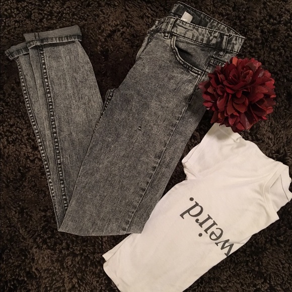 ❗️SALE❗️Divided Grey Denim Jeggings