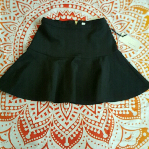 NWT Forever 21 mini skater flare zipper skirt
