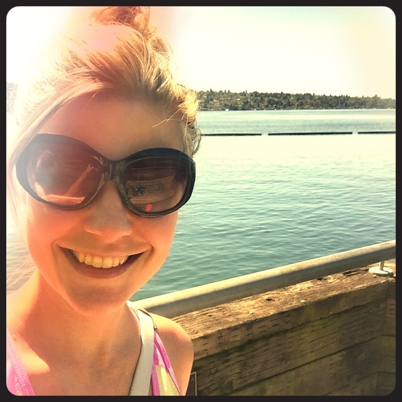 Meet your Posher, Jen - Picture 1 of 1
