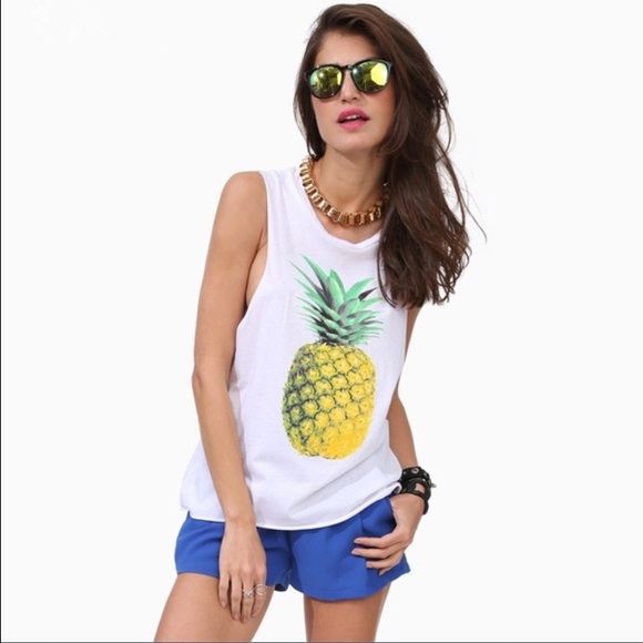 🎄SALE🎄Summer Pineapple Tank