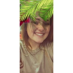 Meet your Posher, Annie