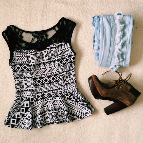 Tops - NEW Tribal sleeveless Shirt