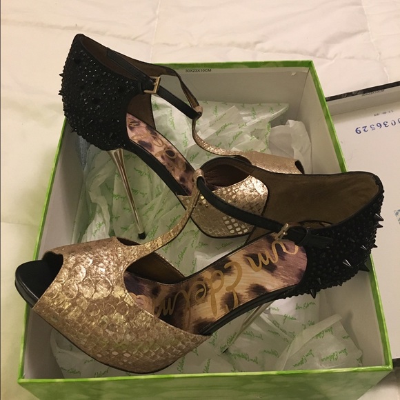 Sam Edelman Scarlett Black/Black Spike heels