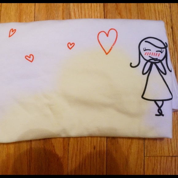 Softest T with cutest graphics - Picture 4 of 4