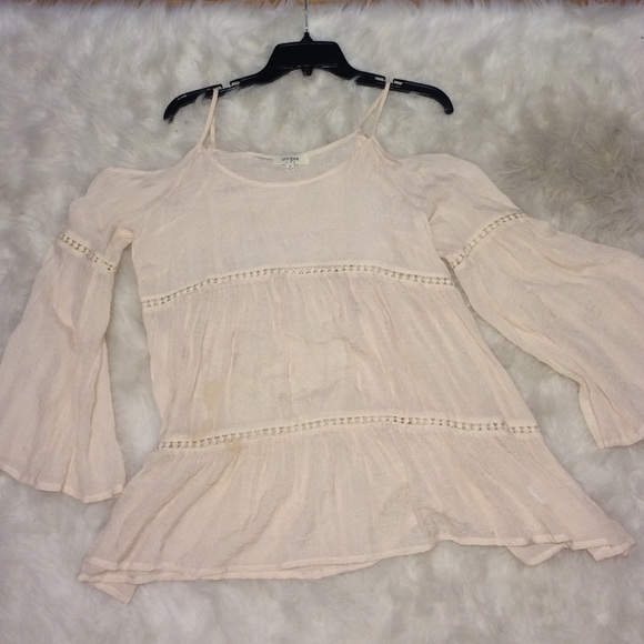 Off the shoulder light pink urban top