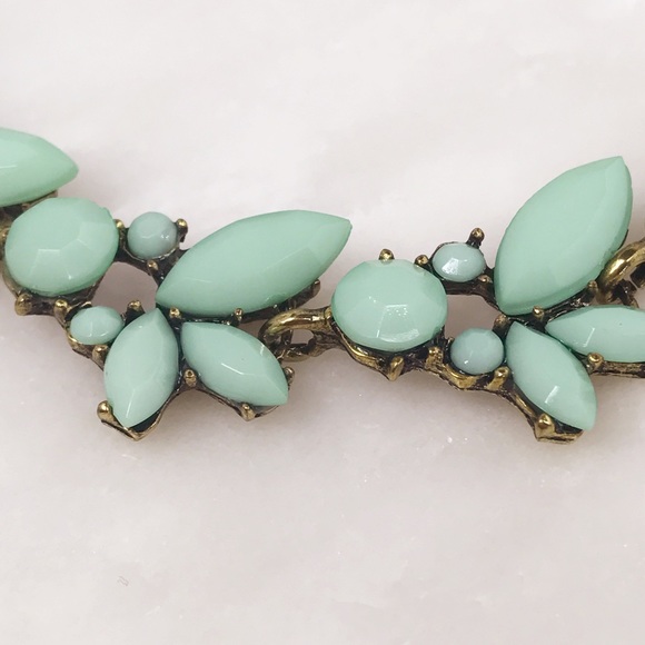 Mint Ivy Necklace - Picture 5 of 5