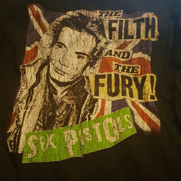 Vintage sex pistols tee shirt about a medium