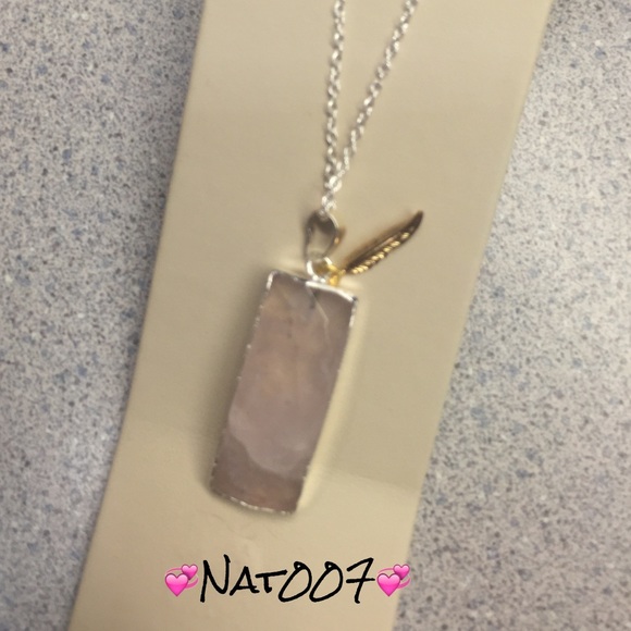 Sterling Silver Faceted Agate Druzy Bar Pendant.