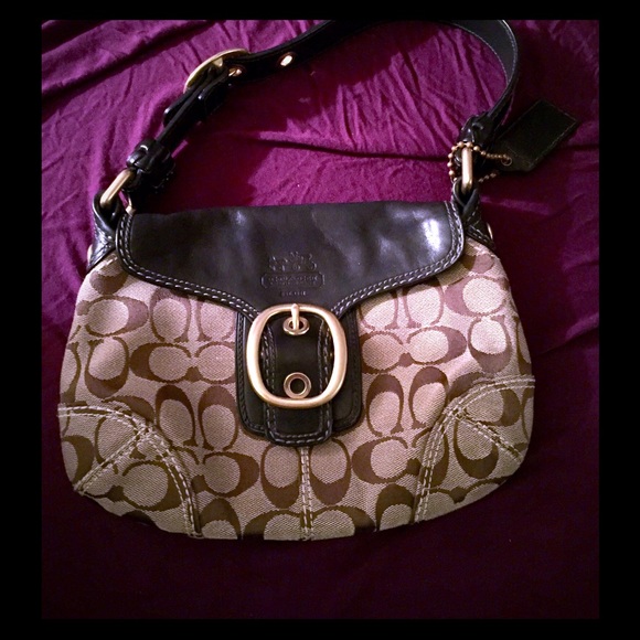 Coach signature small satchel pristine condition