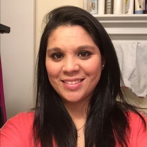 Meet your Posher, Angie