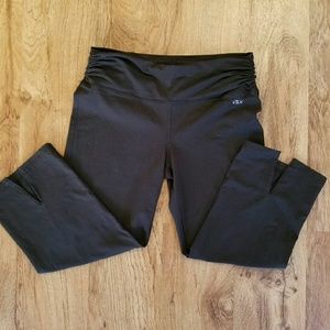 Victoria's Secret VSX Black Capri Pants Size Small