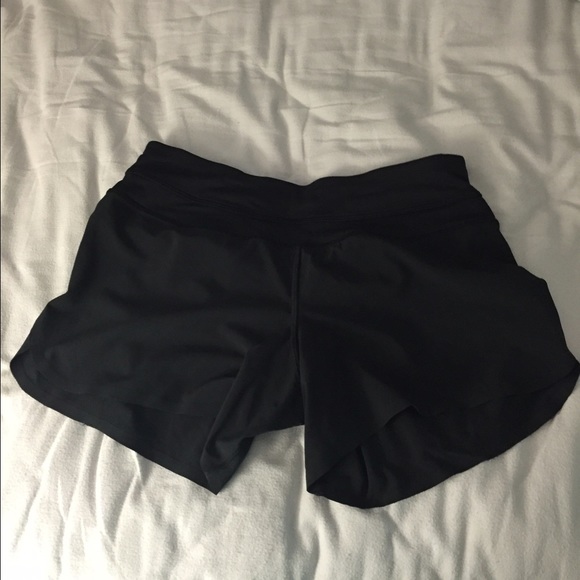 Lululemon shorts size 2