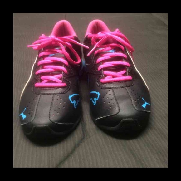 Puma Sneakers