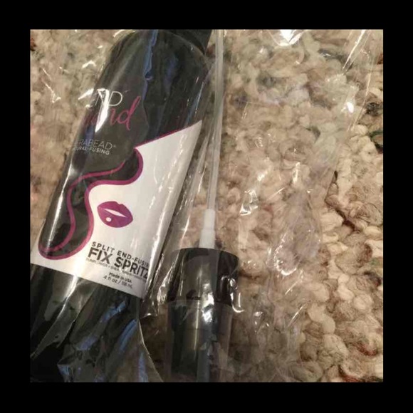 Perfectly Posh Hair Spritzer