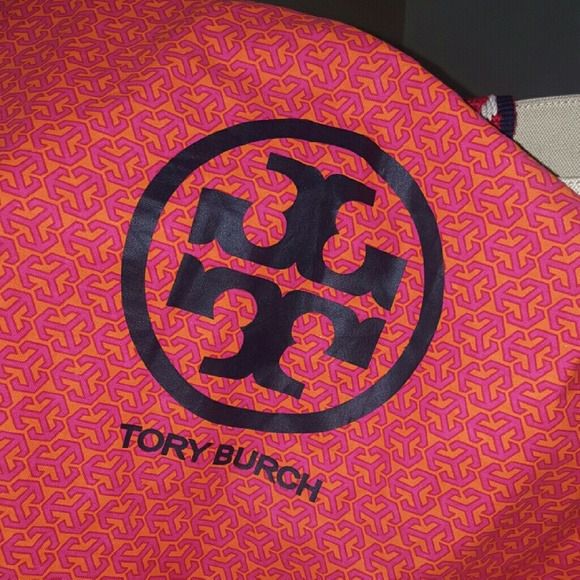 **SOLD** Tory Burch Canvas LG Tote - Picture 3 of 4