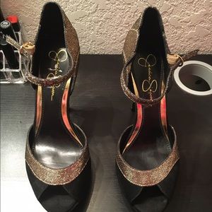 Jessica Simpson heels