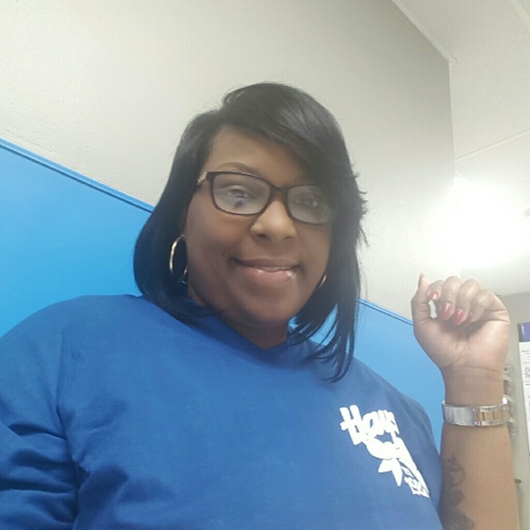 Meet your Posher, Brittney