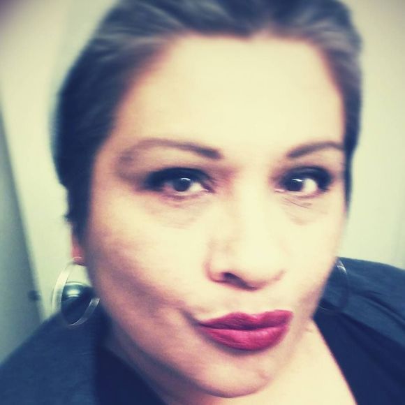 Meet your Posher, Veronica