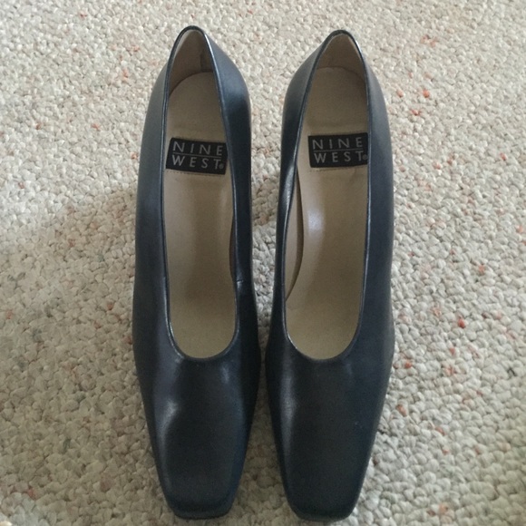 NINE WEST Chunky Heel Navy 7