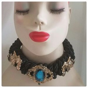 Beautiful Choker/Necklace⭐️HP⭐️💋