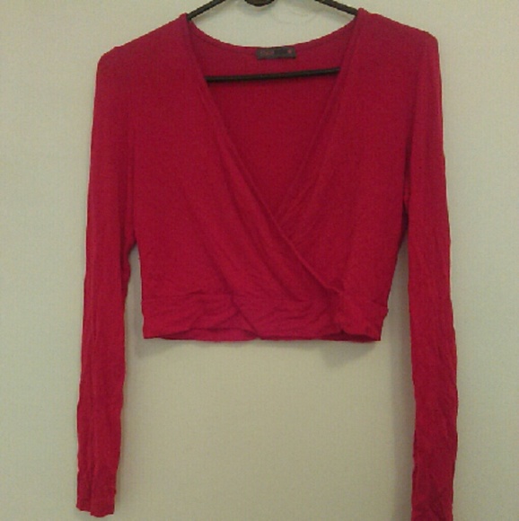 Red long sleeve crop top