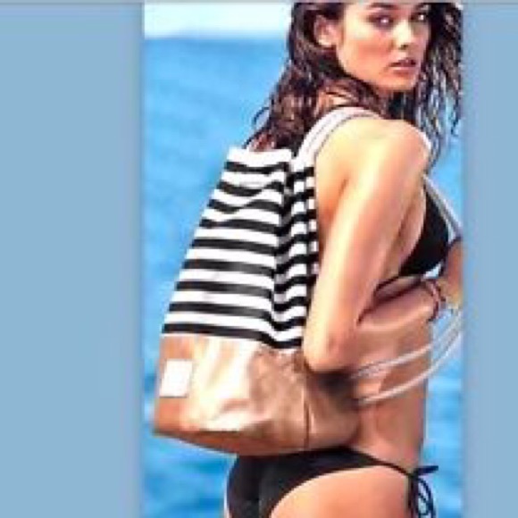 Victoria's Secret Canvas Navy/Gold Beach tote