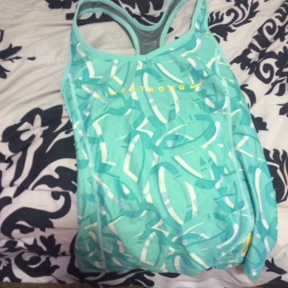 Nike womens live strong tank top
