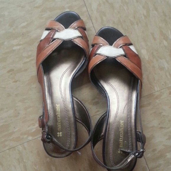 Naturalizer low heal wedge shoes