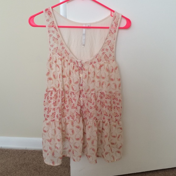 Lauren Conrad flowy tank