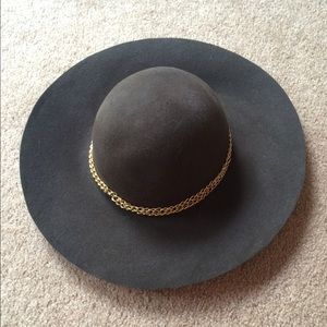 SOLD Khardashian kollection wool floppy hat