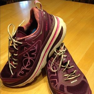 Hoka One One Bondi 3 running shoes sz 9