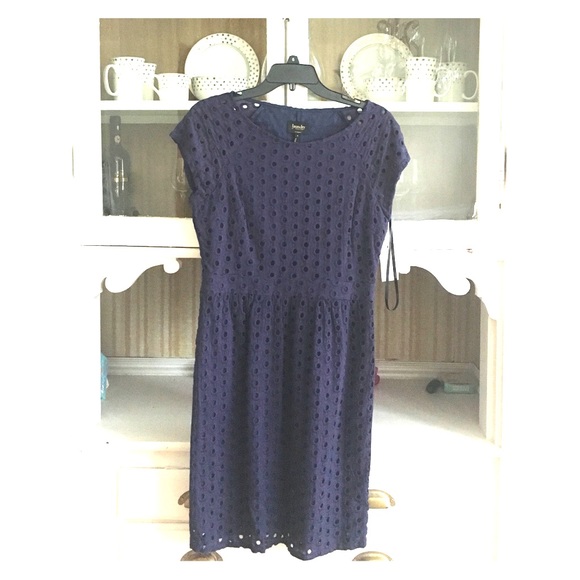 Laundry size 6 dress