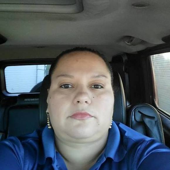 Meet your Posher, Lorena - Picture 1 of 1