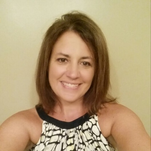 Meet your Posher, Jenifer