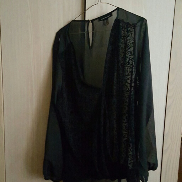 Top - Picture 1 of 2