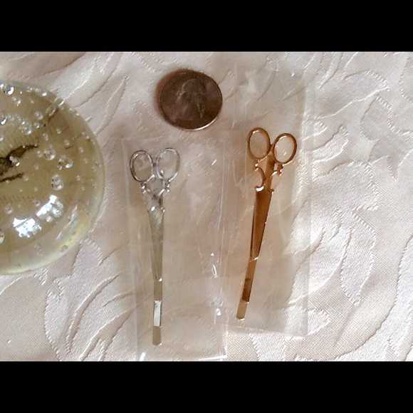 NWOT! 1 Silver Colored Scissor Hair Clip - Picture 2 of 4